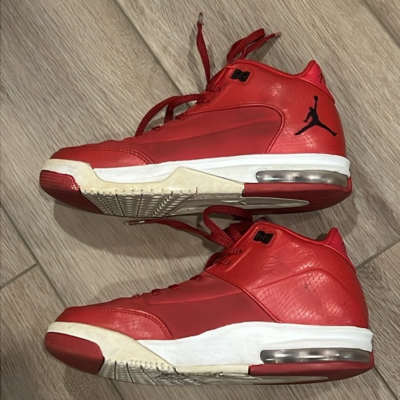 Jordan Flight Youth Sneakers Size 4 Red and Black - Picture 4 of 13